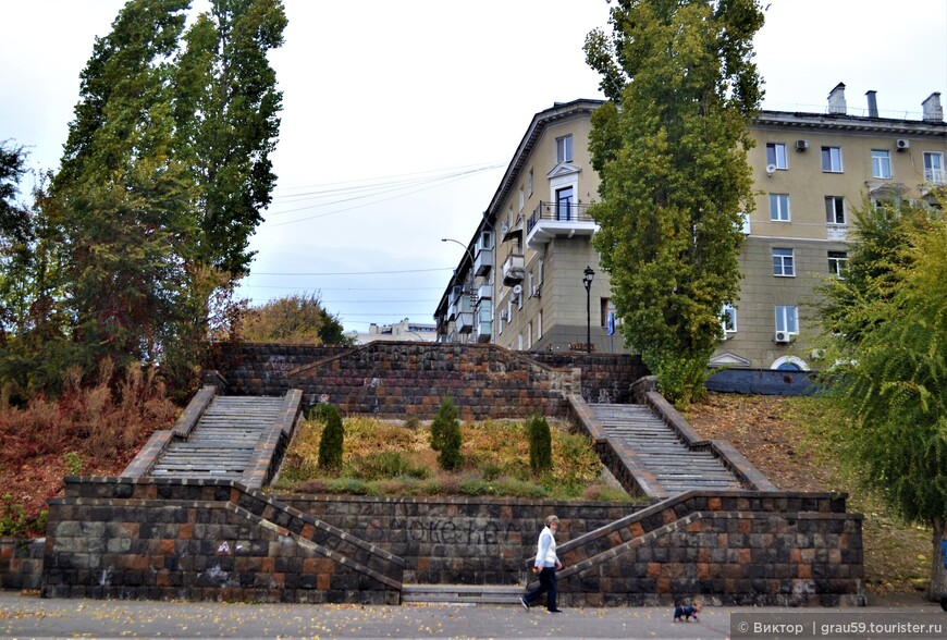 Осенняя прогулка вдоль Волги