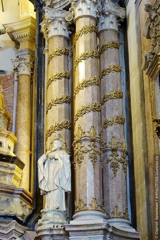 Церковь Клириков  — символ Порту