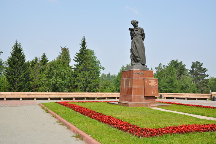 Памятник «Орленок»