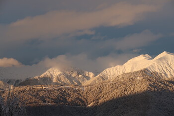 Первый снег выпал в горах Сочи
