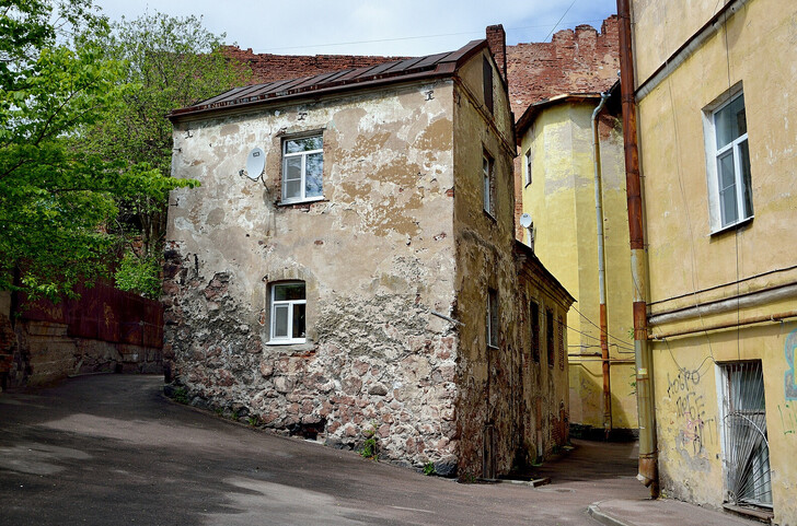 Самый старый жилой дом в России