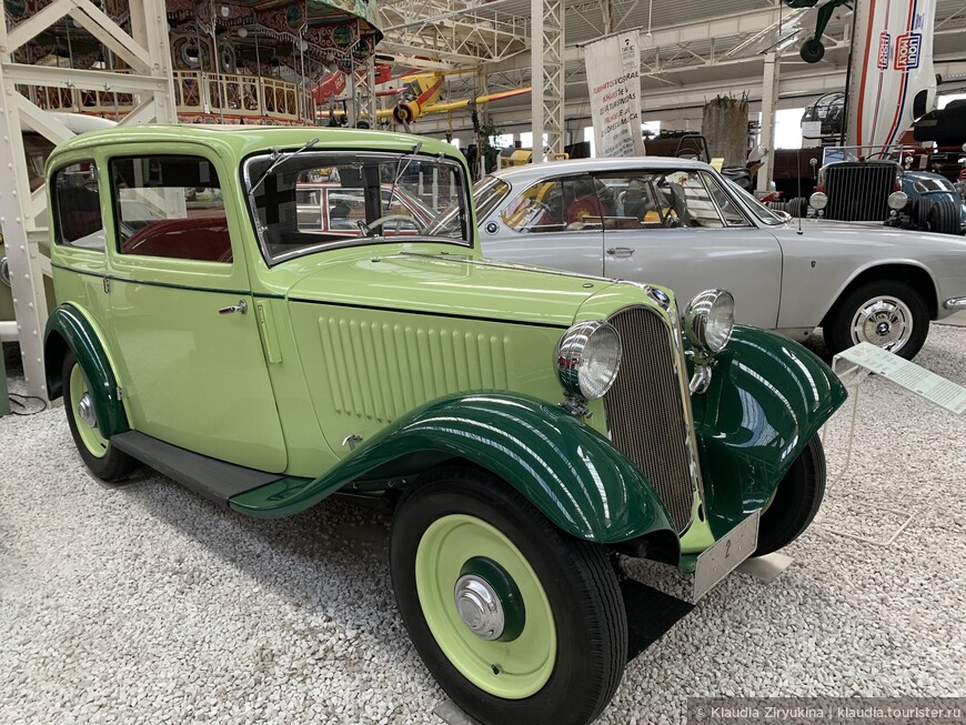БМВ 309, 1934 год, 4 цилиндра, 845 кубов, 22 л.с. Небольшой заднеприводной автомобиль. Скорость 80 км/ч. 