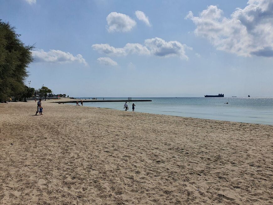 Пляж Менекше <br/> (Florya Menekşe Plajı)