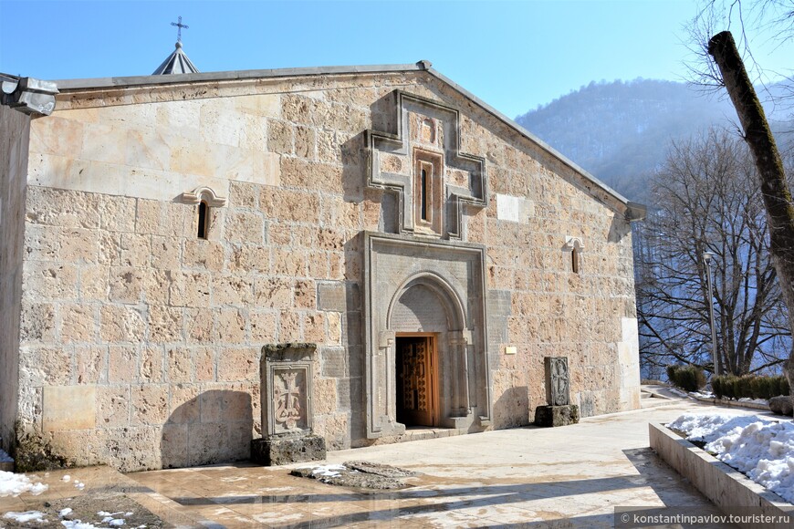 Армения. «Монастырь играющих орлов» и Момик