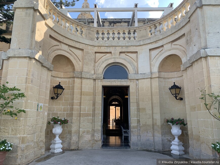 Прекраное палаццо Паризио — мальтийский Версаль, являющийся частным жилым домом