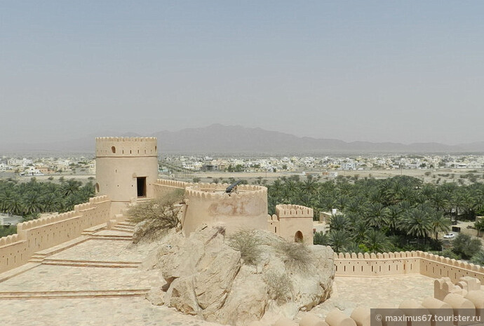 Султанат Оман. Ч - 1. Форт Нахль и горячие источники