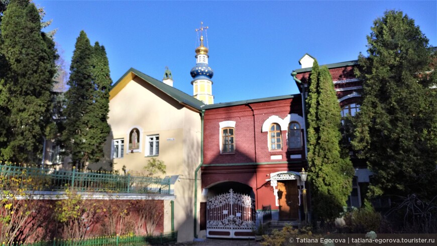 Псково-Печерский мужской монастырь