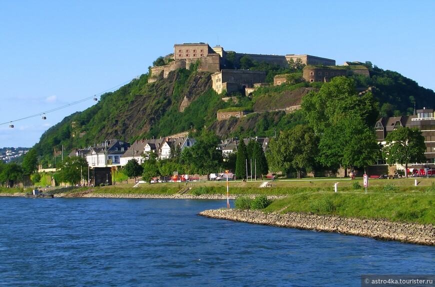 Замок Эльц и «Огни Рейна» 