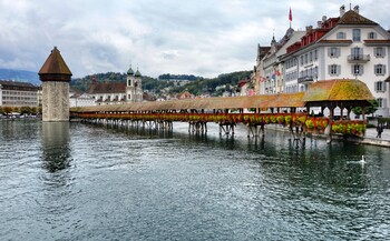 В Швейцарии хотят создать «пропуска свободы» 