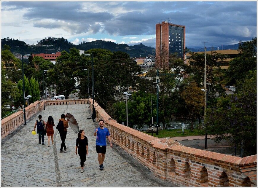 Сломанный мост и эквадорская Куэнка