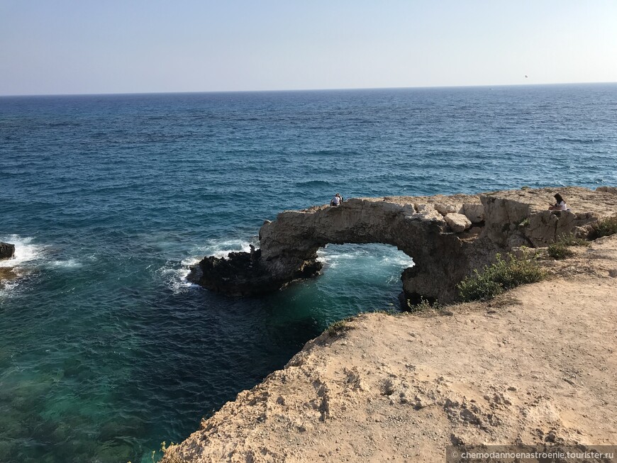 Мост любви, пещеры контрабандистов и город-призрак. Все это на Кипре