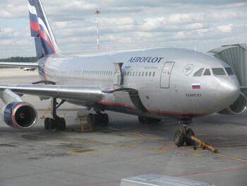 Пассажиров рейса Москва — Нью-Йорк эвакуировали из-за сообщения о минировании