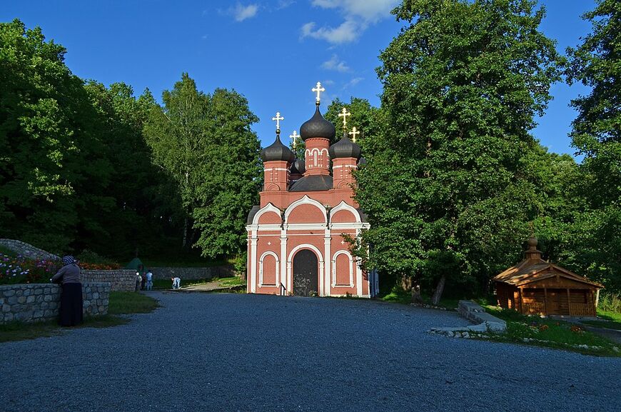 Часовня у целебного источника