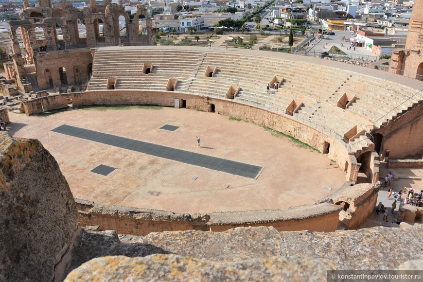 Амфитеатр в Эль-Джем (Тунис). Третий по величине в мире, первый за пределами Европы. Фото сделано в сентябре 2019 г. 