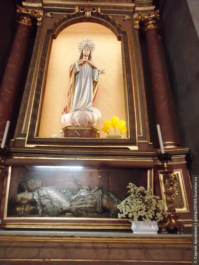 Церковь Святого Гуалтера — самая изящная в Гимарайнше