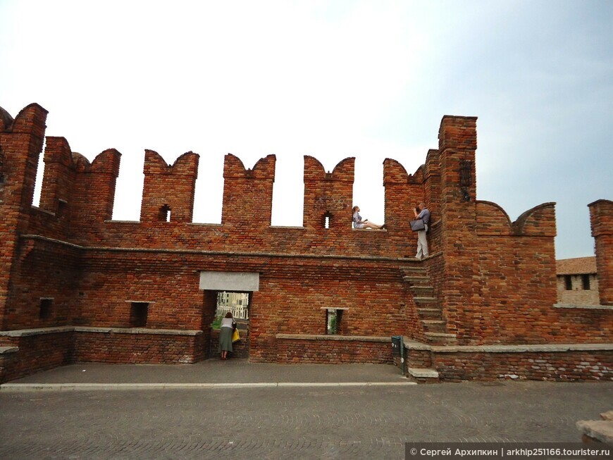 Средневековый замок Кастельвеккьо в Вероне — один из самых крупных на севере Италии