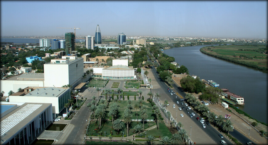 «Яйцо Каддафи» или лучшая смотровая площадка города Хартум
