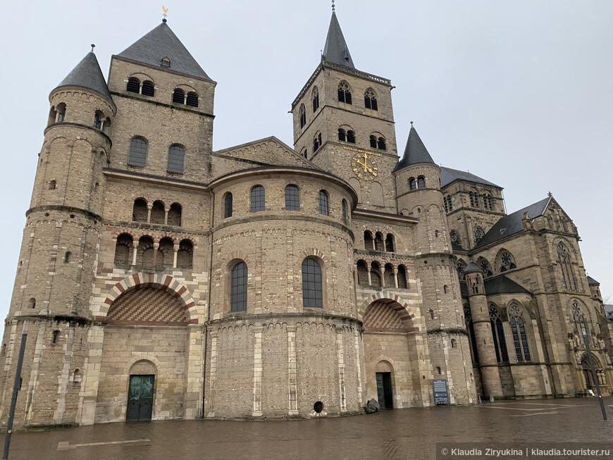 Роскошнейший романский собор — старейший в Германии