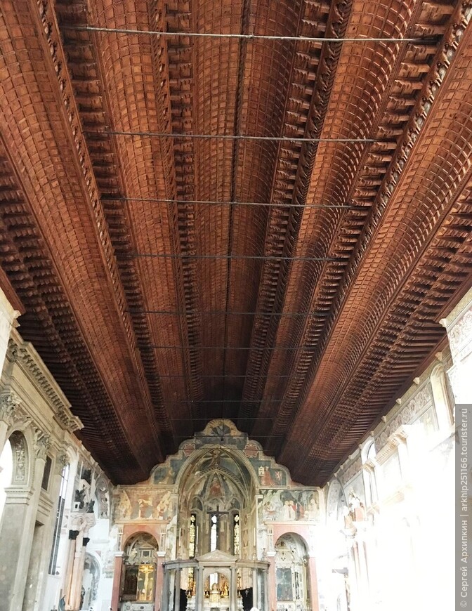 Средневековый собор Сан-Фермо в Вероне — две церкви с  великолепными фресками