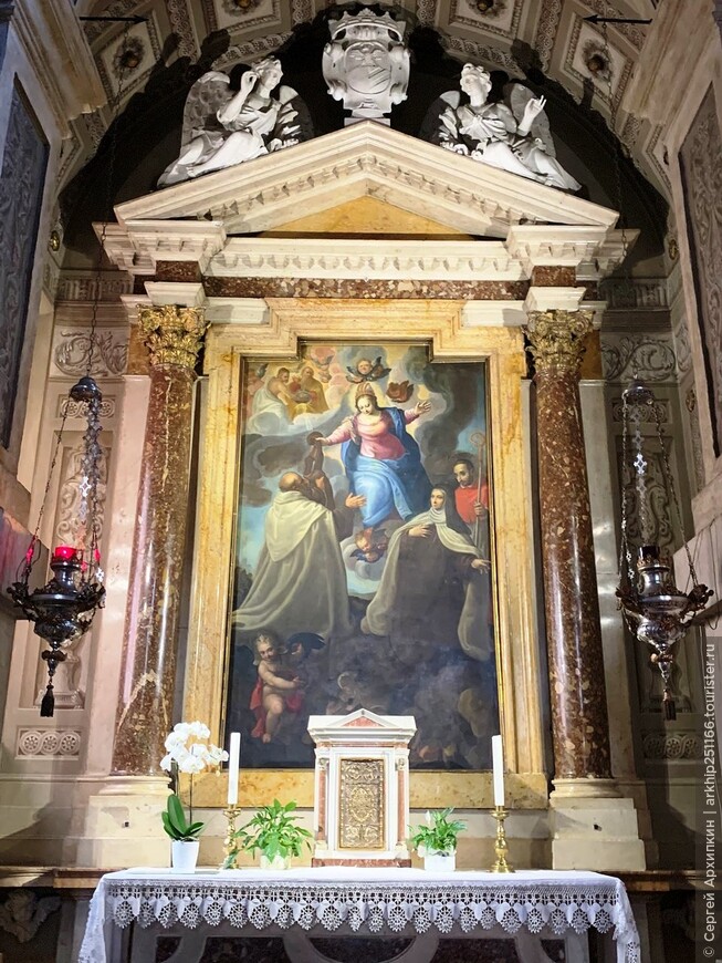 Средневековая церковь Сан-Томазо в Вероне