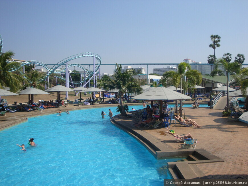 Аквапарк в Паттайя Парке - самый бюджетный на курорте.