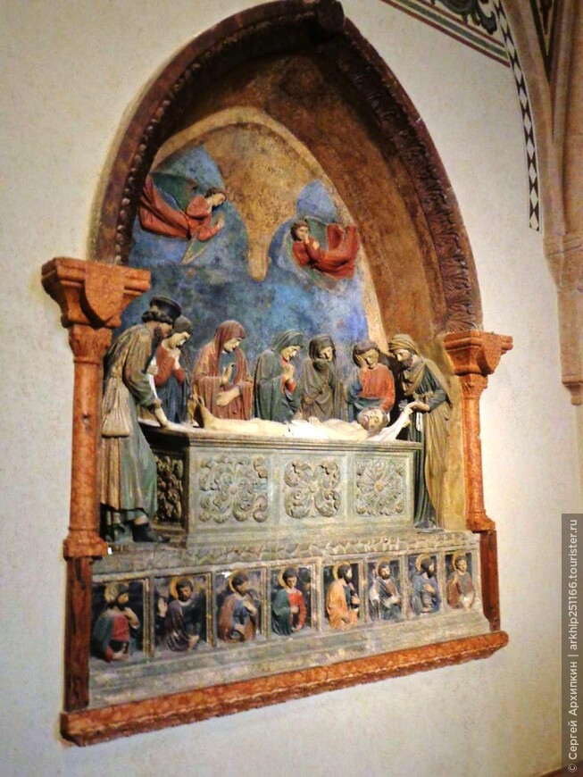 Средневековая церковь Сан-Лоренцо в Вероне