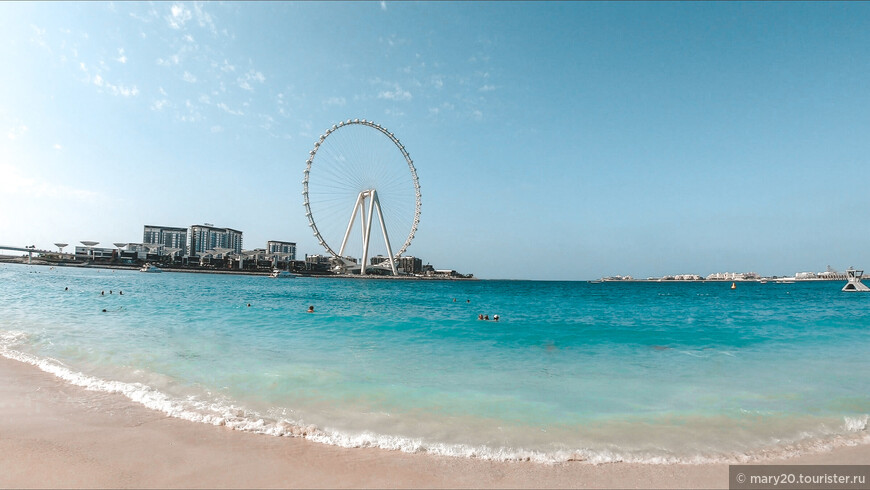 Пляж JBR и вид на Ain Dubai