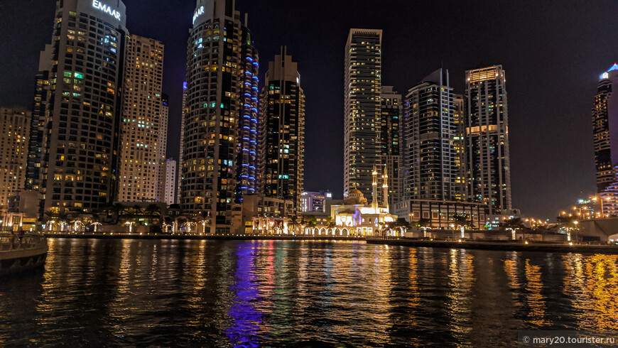Ночной вид на Дубай-Марину
