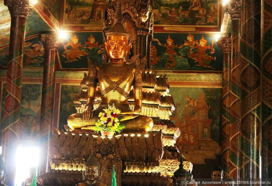 Храм Ват Пном — 14 века в столице Камбоджи — Пномпени