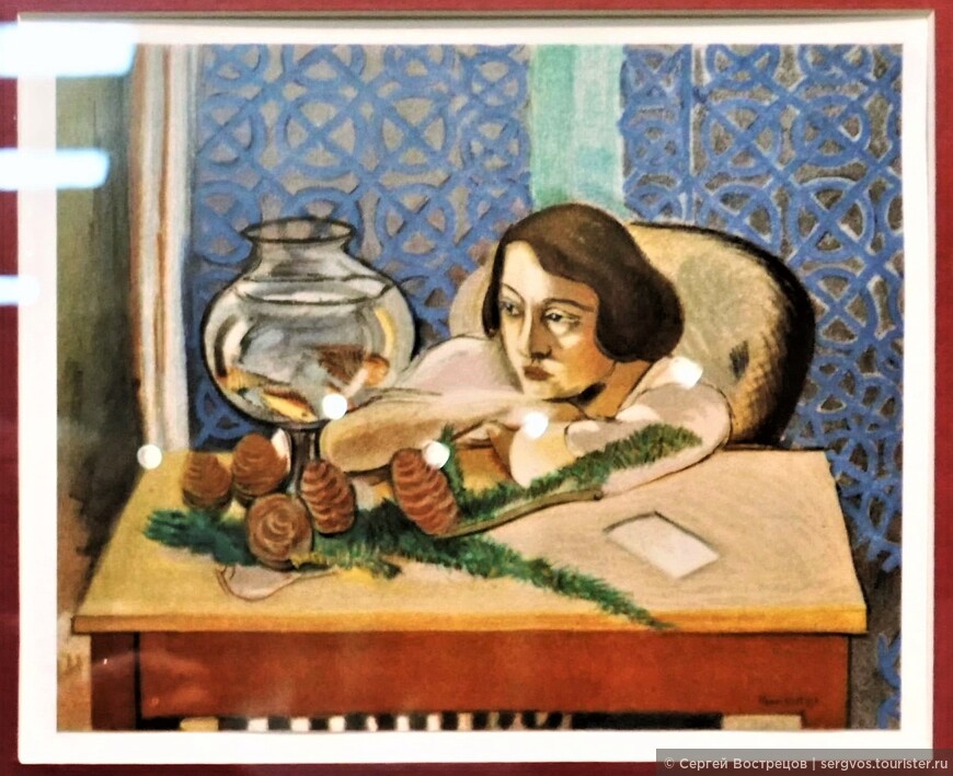 «Женщина у аквариума», 1921. Литография 1954 г., Париж, Франция.
Подлинник: 44×52 см
