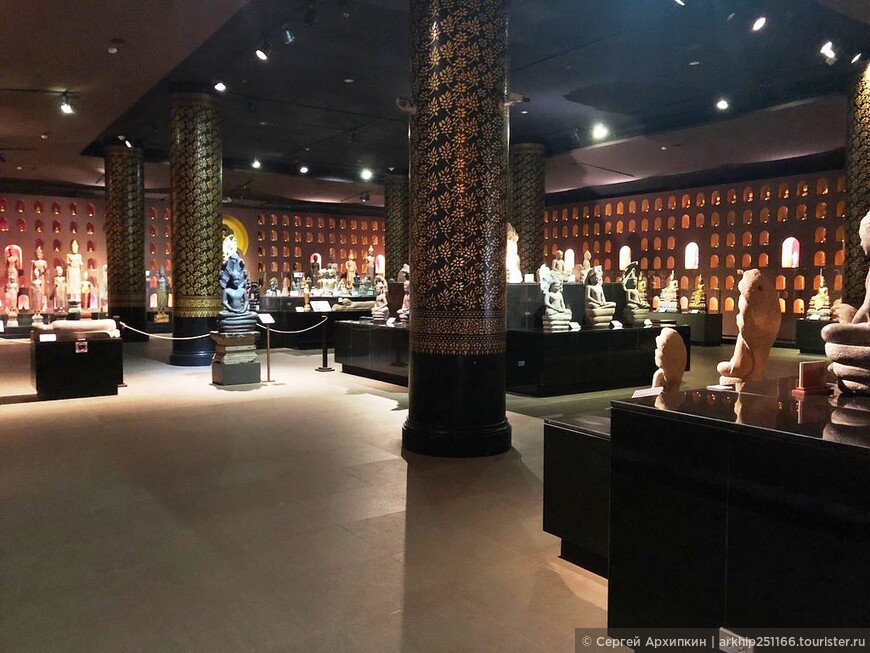 Национальный музей Ангкора — собрание древних артефактов кхмеров