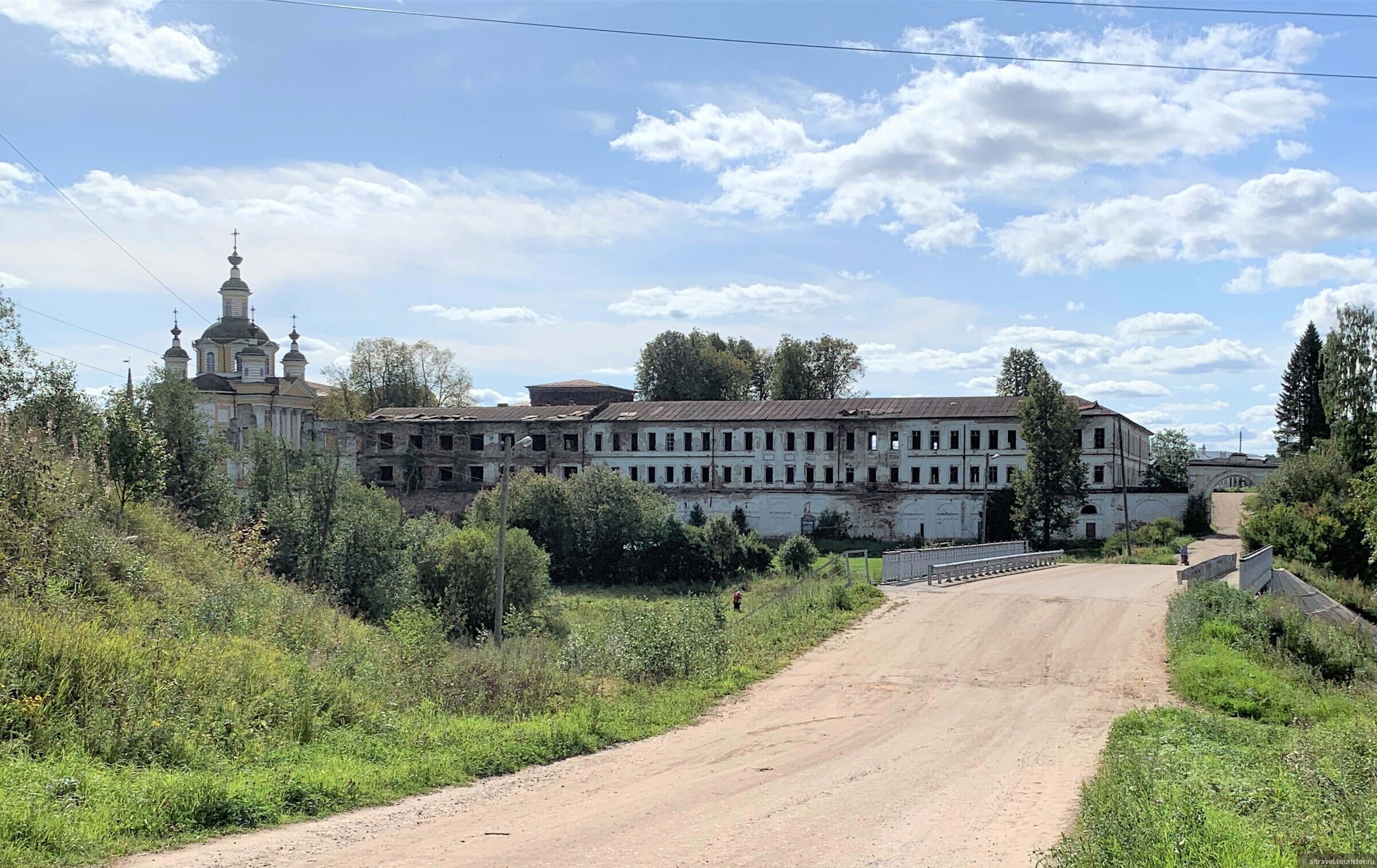 Тотьма монастырь. Спасо Суморинский монастырь в Тотьме. Спасо-Суморин мужской монастырь, г. Тотьма. Свято-Троицкий Павло-Обнорский монастырь. Тотьма женский монастырь