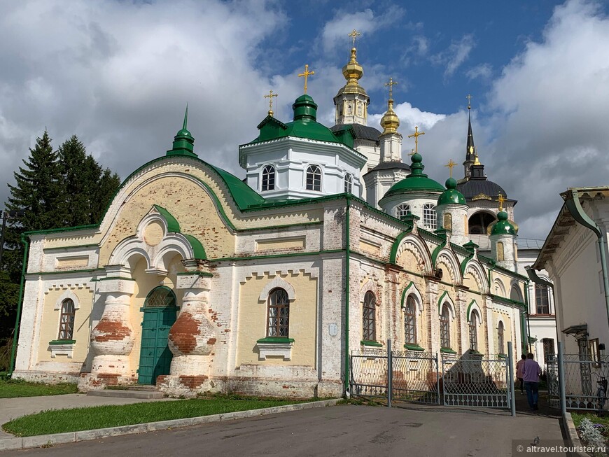 Фото 13. Собор Св. Иоанна Устюжского (17-18-й век), вид с набережной