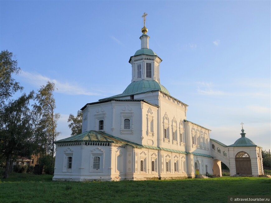 Фото 37. Церковь Сергия Радонежского (1739-50, 1769 гг.)