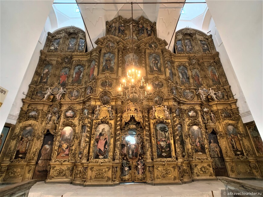 Фото 24. Иконостас Троицкого собора (1776-1784 гг.)