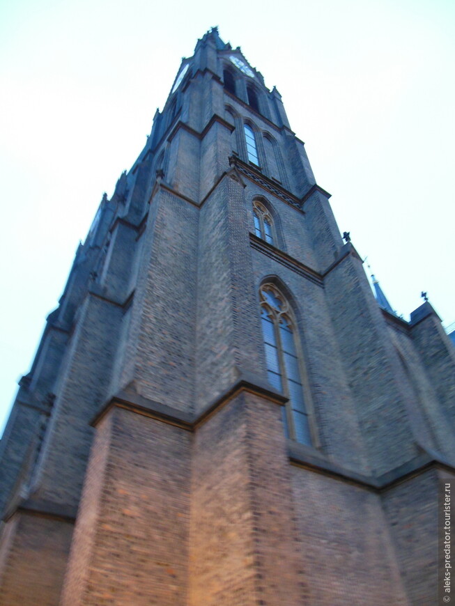 Величественный храм в Праге