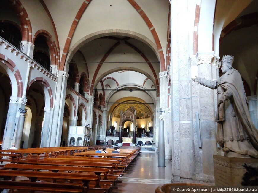 Базилика Сант Амброджо (4 века) — шедевр средневековья в Милане и его духовный центр