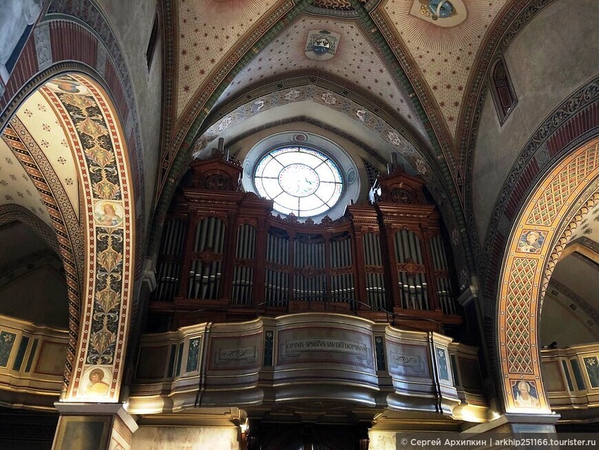 Кафедральный собор Святого Лоренцо — главный храм в Лугано на юге Швейцарии