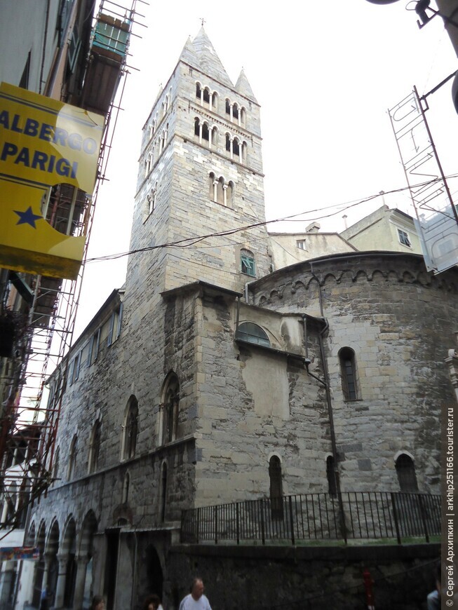 Средневековая церковь 12 века Сан-Джованни де Пре в Генуе