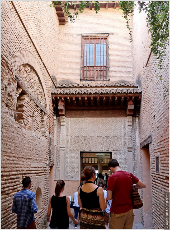Гранада или как мы в Альгамбру ходили