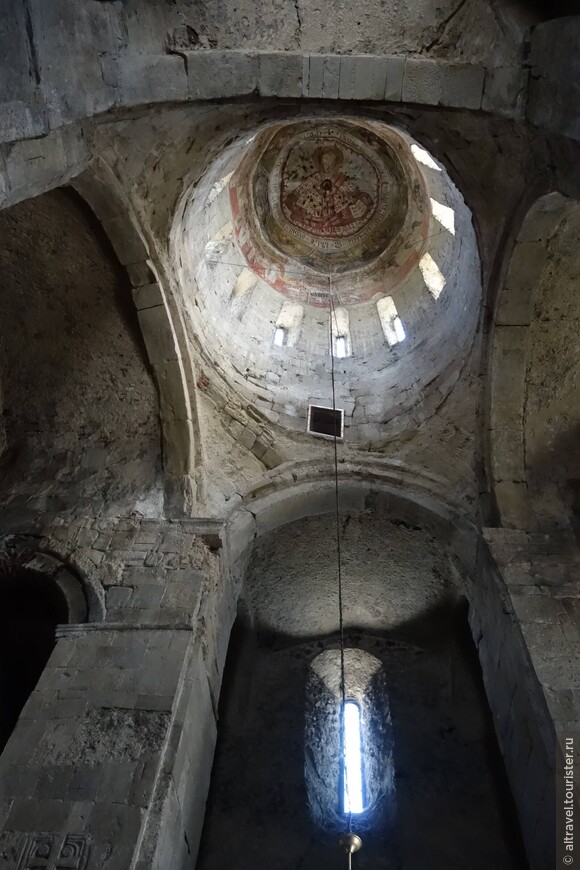 Фото 19. Купол Цилканского собора с остатками росписи