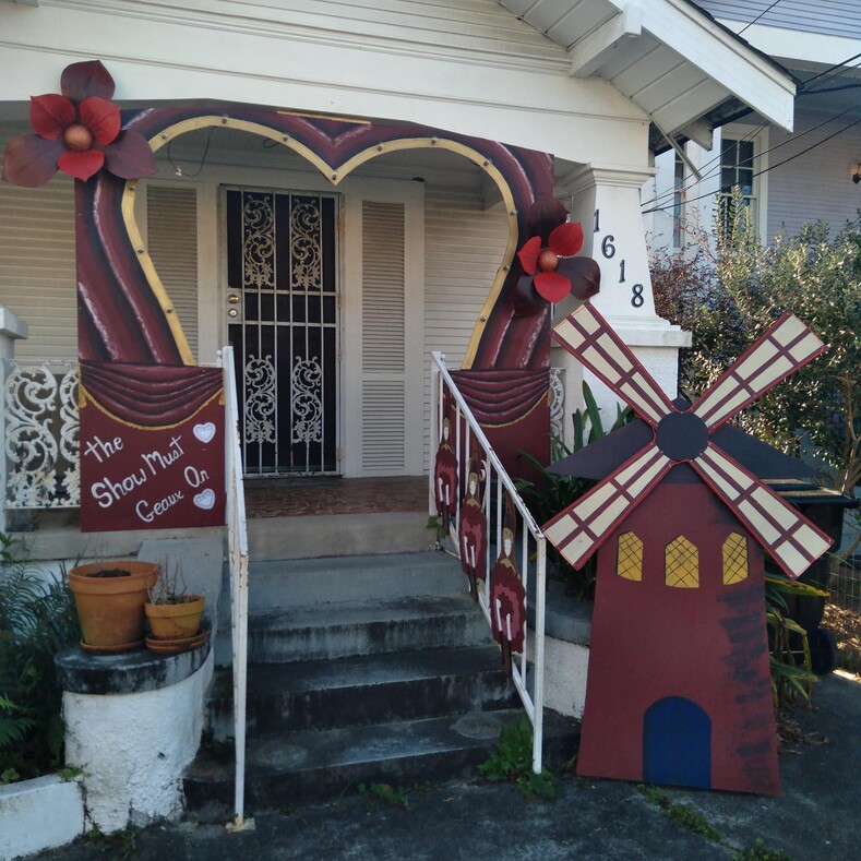 Марди Гра - 2021: как украсили свои дома жители Нового Орлеана на время легендарного карнавала