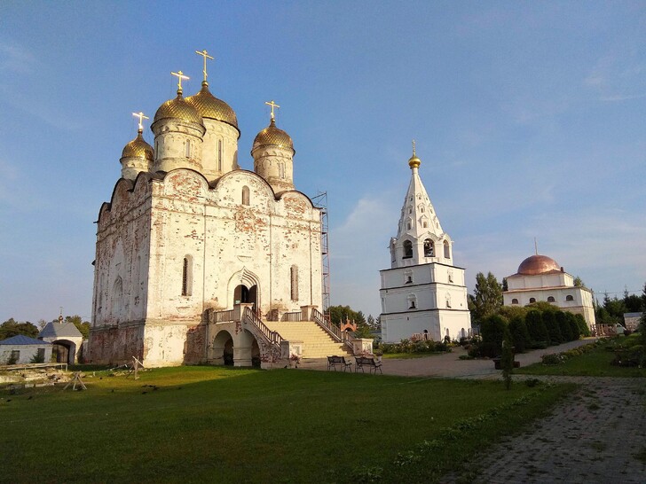 Лужецкий монастырь