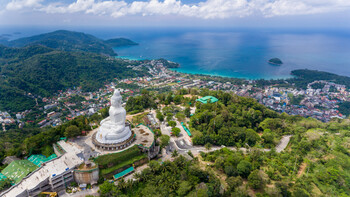 В Таиланде начинают отмену ограничений в курортных провинциях