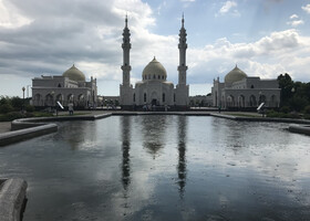 Белая мечеть в древнем Болгаре. Татарстан