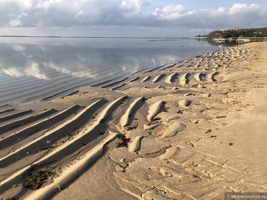 Фото 5. Ребристый песок после отлива
