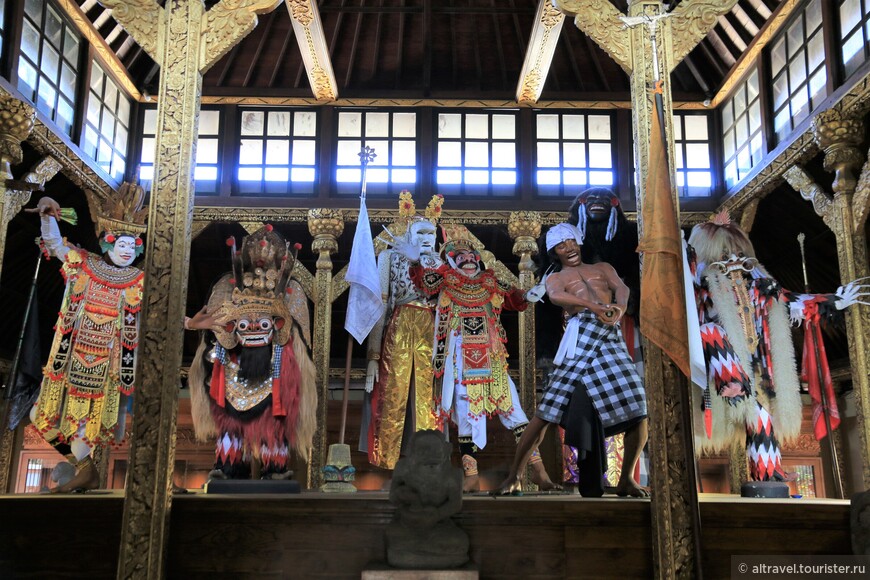 Фото 12. Персонажи балийских танцев