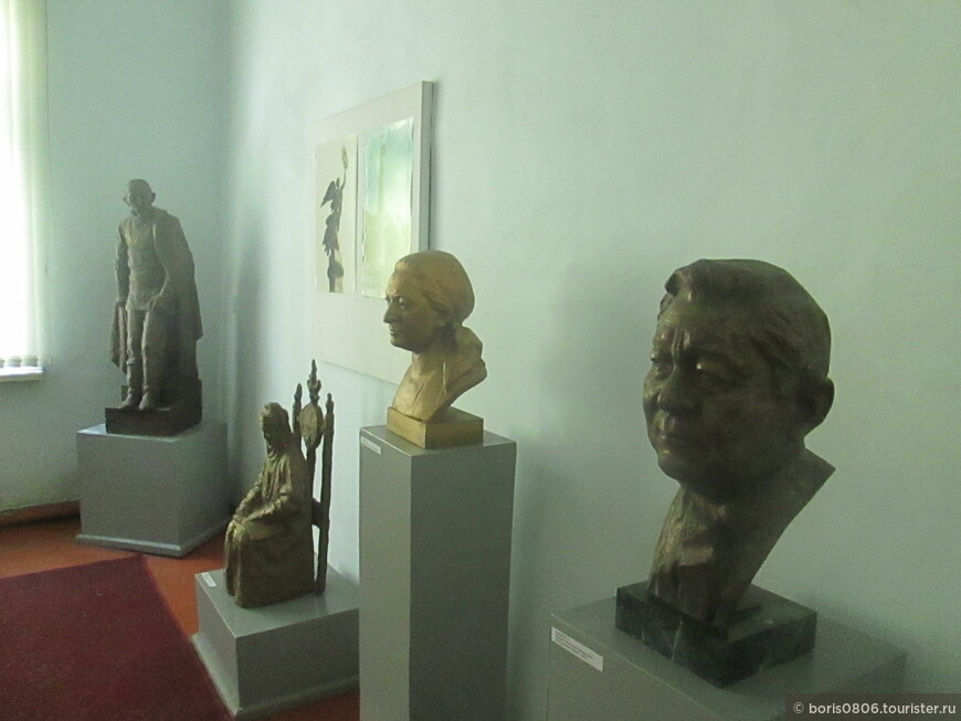 Бесплатный музей с солидной коллекцией скульптур