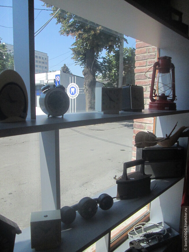 Сувенирный магазин напротив музея Сталина