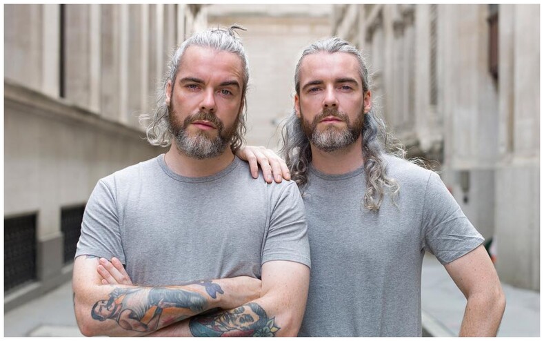 Такие одинаковые и такие разные: фотограф три года собирал снимки близнецов и их истории, чтобы показать, какими могут быть внешне абсолютно похожие люди